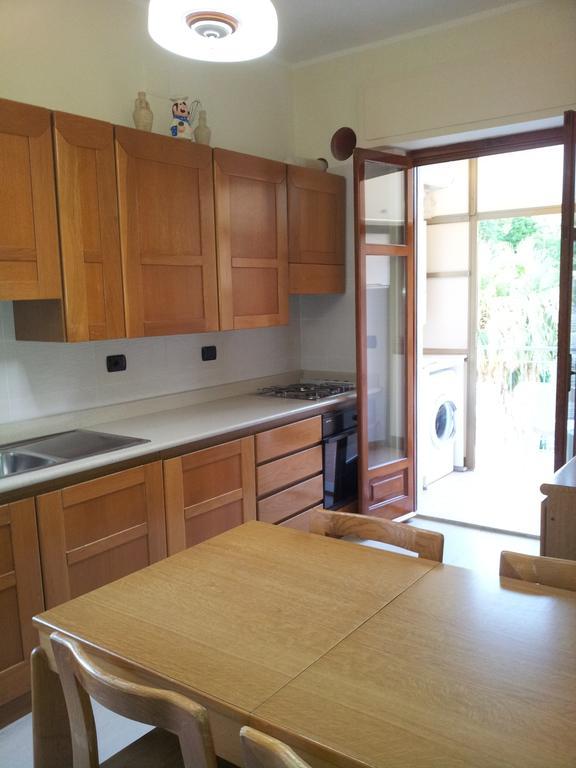 Le Giarette Apartment เชฟาลู ห้อง รูปภาพ